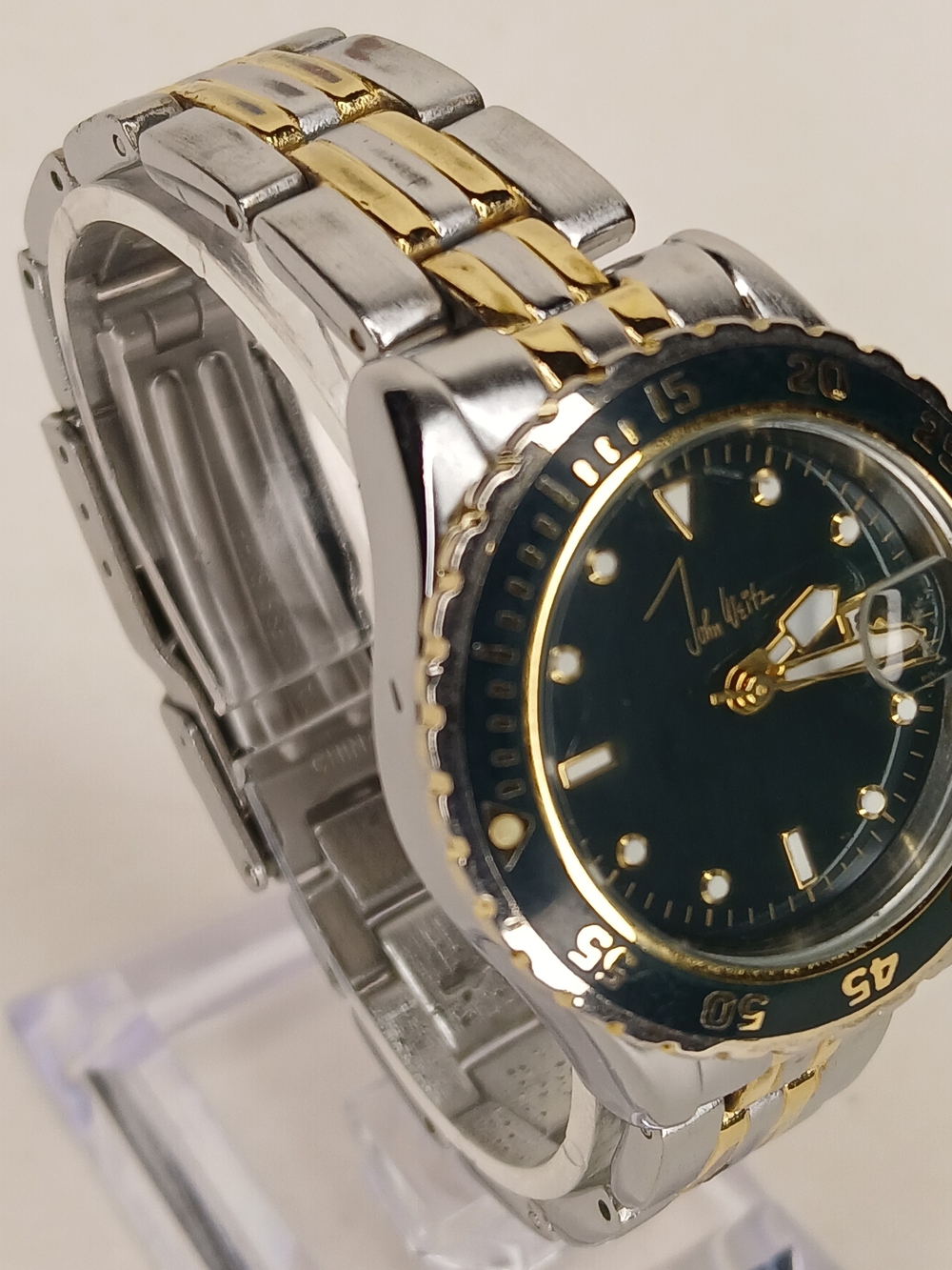 ​Vintage John Weitz JW212 Two Tone Diver Style Quartz Mens Watch Black